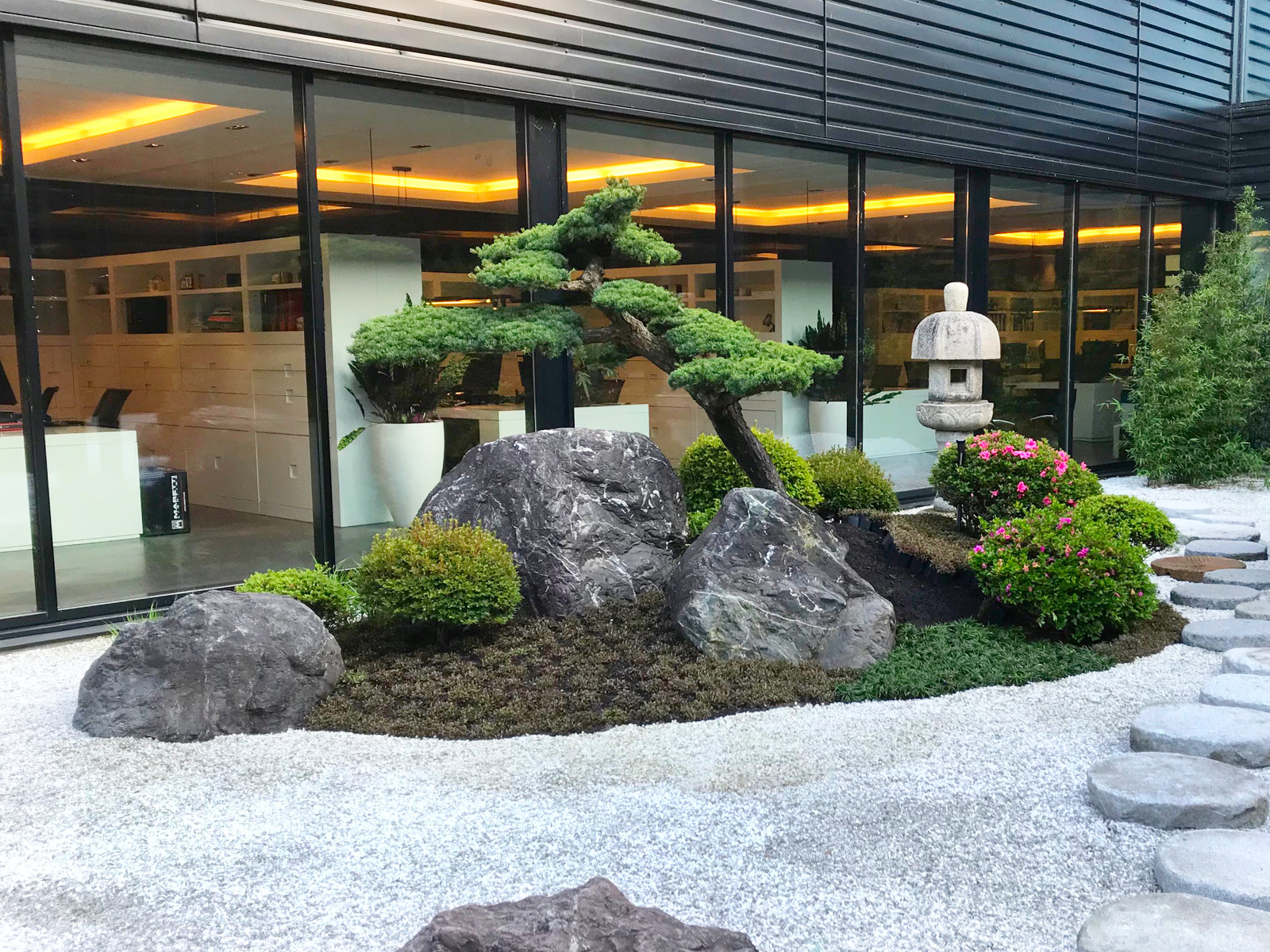 Japanese Garden Rocks Stones Boulders for Sale, Sanzonseki