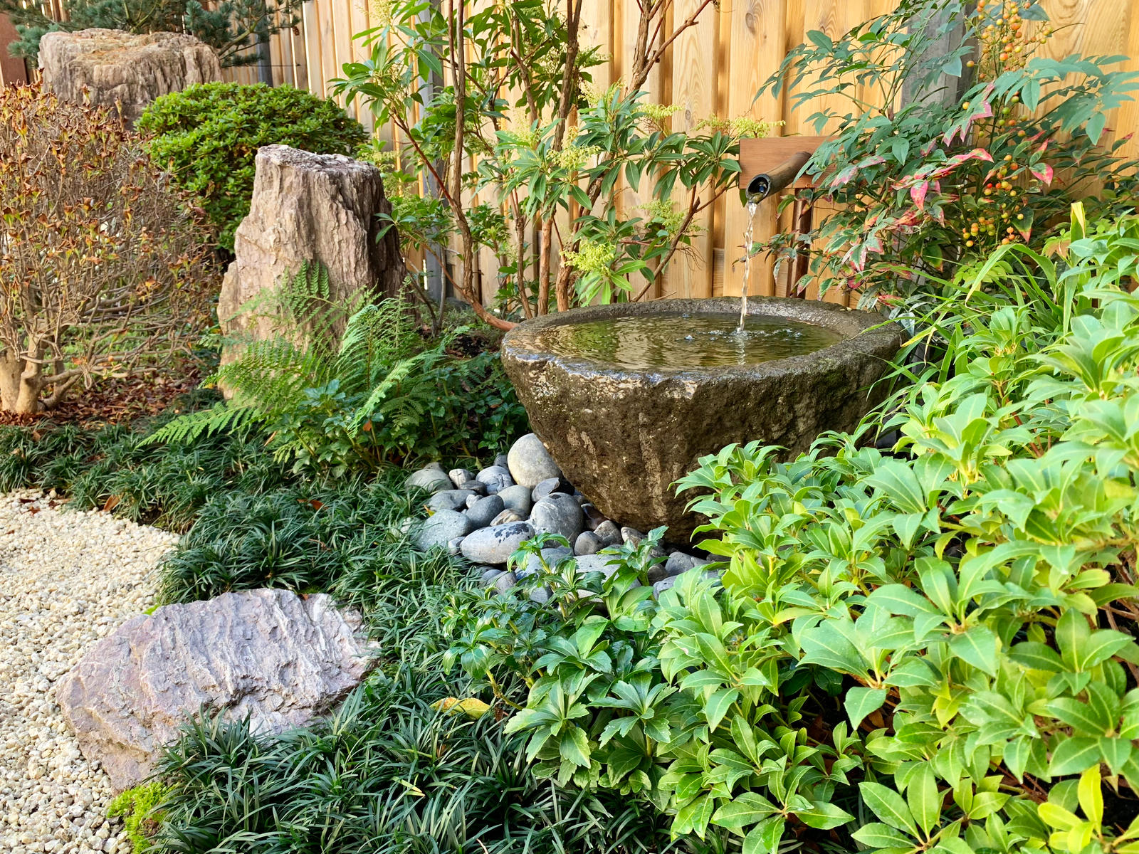 Japanese Garden Stone Tsukubai Chozubachi Water Basin for Sale, Lantern Maple