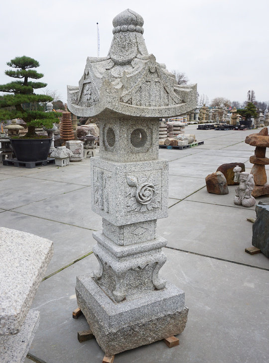 Chosen Gata Ishidoro, Japanese Stone Lantern - YO01010356