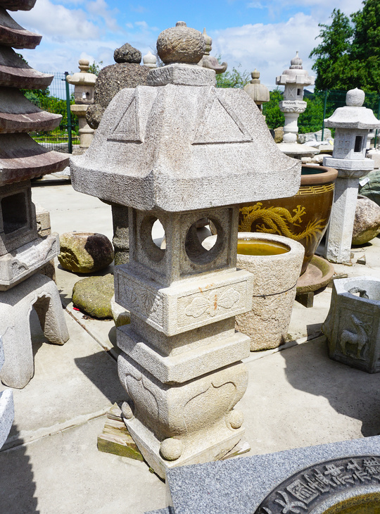 Chosen Gata Ishidoro, Japanese Stone Lantern - YO01010410