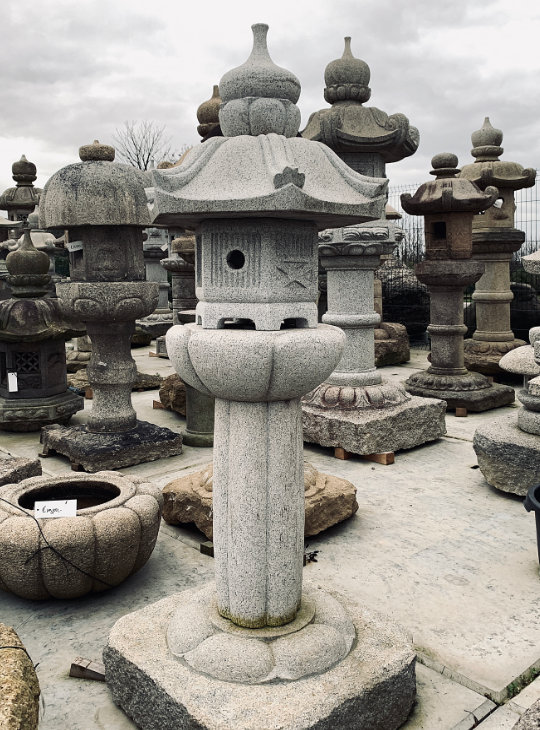 Edo Gata Ishidōrō, Japanese Stone Lantern - YO01010194