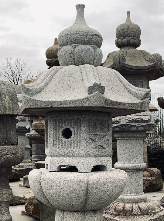 Edo Gata Ishidoro, Japanese Stone Lantern - YO01010194