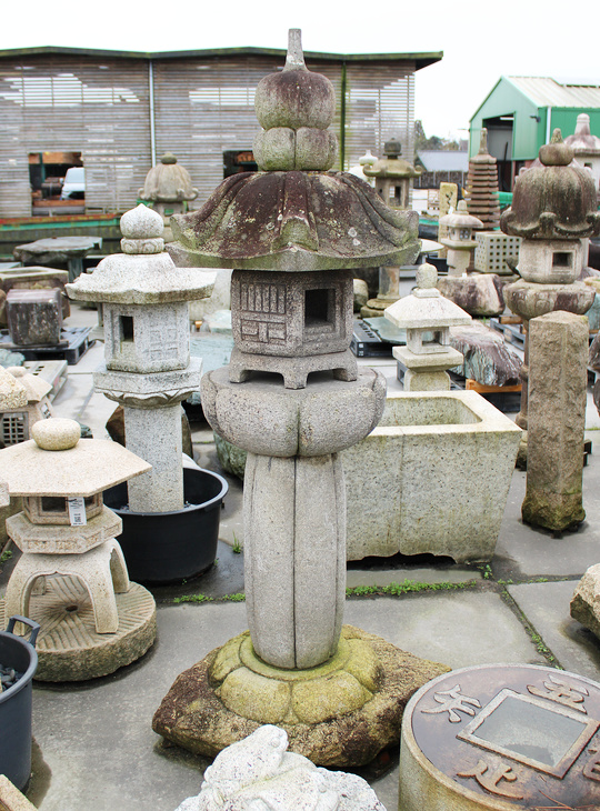 Edo Gata Ishidoro, Japanese Stone Lantern - YO01010565