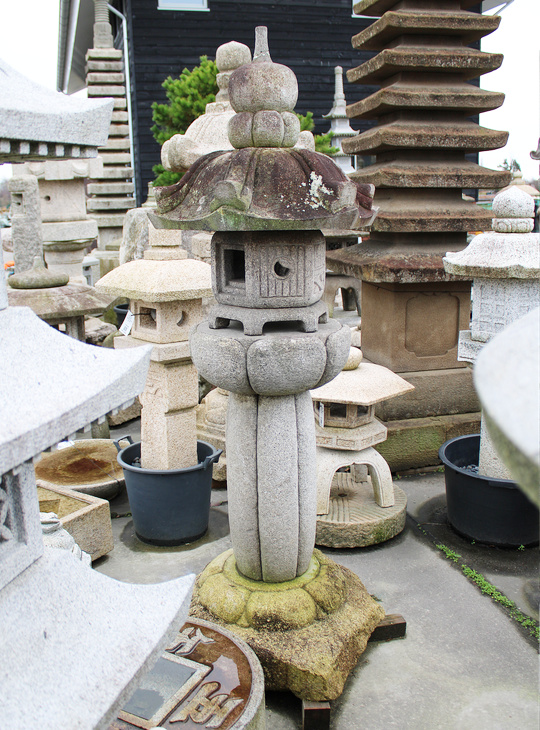 Edo Gata Ishidoro, Japanese Stone Lantern - YO01010565