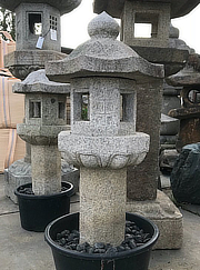 Buy Hakkaku Ikekomi Ishidōrō, Japanse Stone Lantern for sale - YO01010131