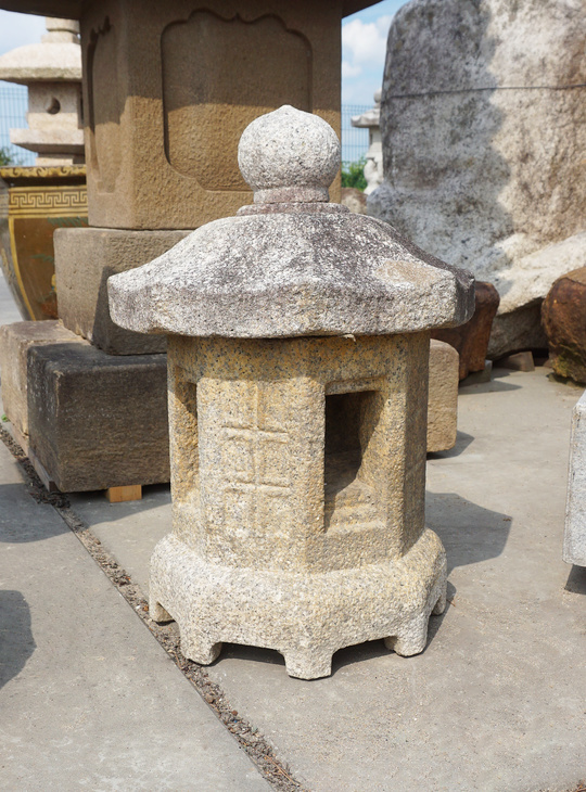 Hakkaku Okigata Ishidoro, Japanese Stone Lantern - YO01010436