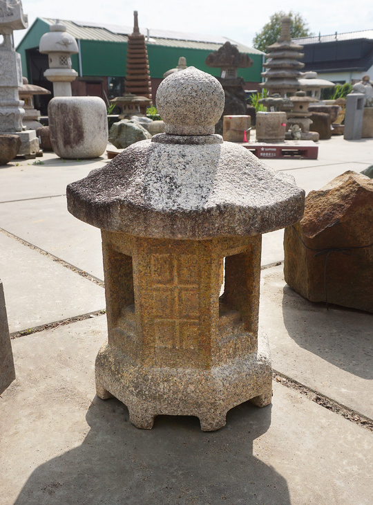 Hakkaku Okigata Ishidoro, Japanese Stone Lantern - YO01010436