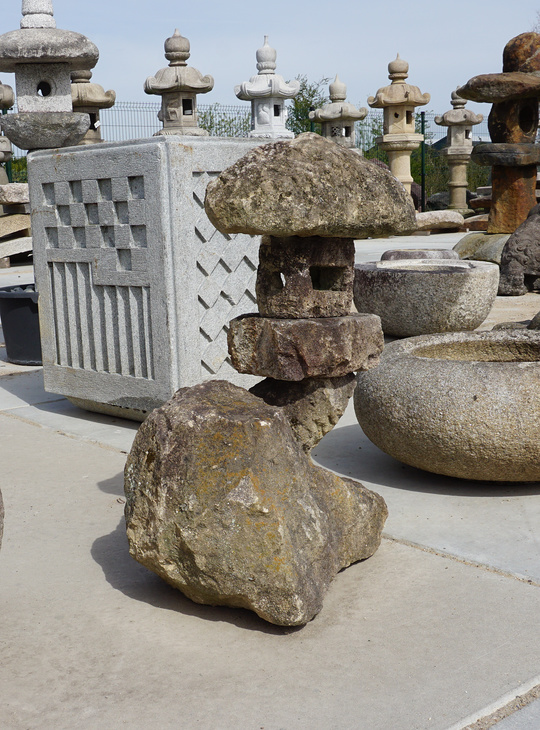 Izumo Nozura-doro, Japanese Stone Lantern - YO01010268