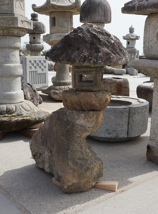 Izumo Nozura-doro, Japanese Stone Lantern - YO01010270