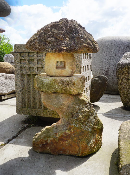 Izumo Yamadoro, Japanese Stone Lantern - YO01010421