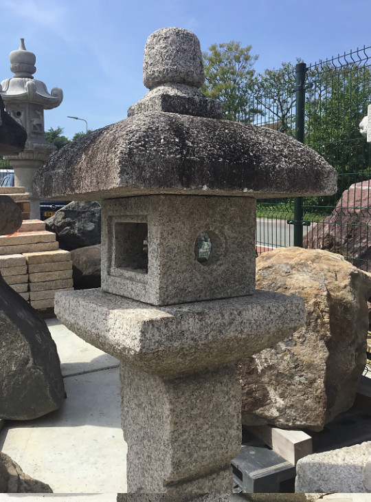 Japanese Stone Lantern Oribe Gata - YO01010213