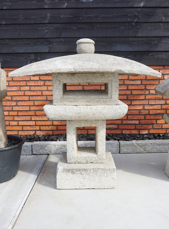 Kaju-ji Gata Ishidoro, Japanese Stone Lantern - YO01010459