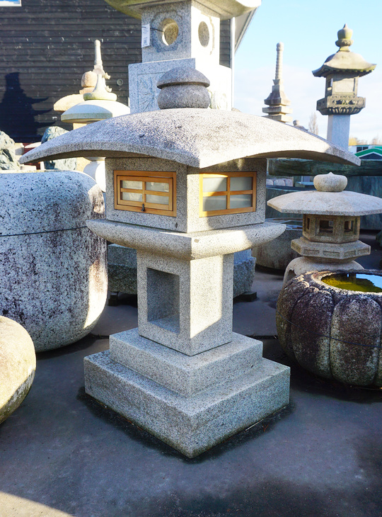 Kaju-ji Gata Ishidoro, Japanese Stone Lantern - YO01010497