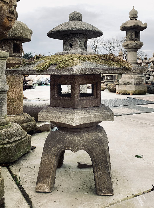 Kaku Yukimi Gata Ishidoro, Japanese Stone Lantern - YO01010186