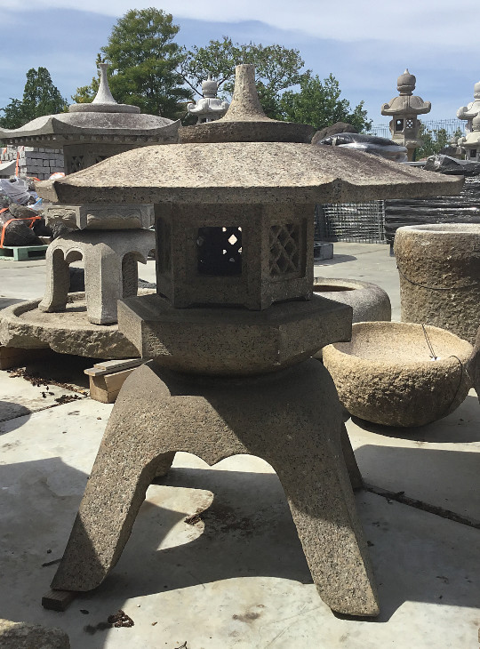 Kaku Yukimi Gata Ishidoro, Japanese Stone Lantern - YO01010227