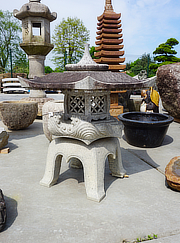 Buy Kaku Yukimi Gata Ishidōrō, Japanese Stone Lantern for sale - YO01010309