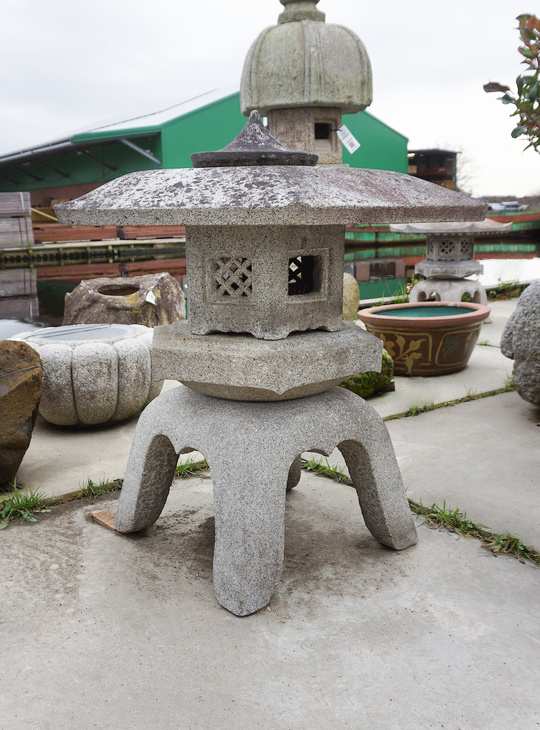 Kaku Yukimi Gata Ishidoro, Japanese Stone Lantern - YO01010361