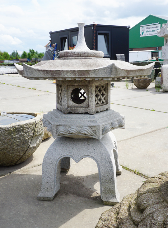 Kaku Yukimi Gata Ishidoro, Japanese Stone Lantern - YO01010394