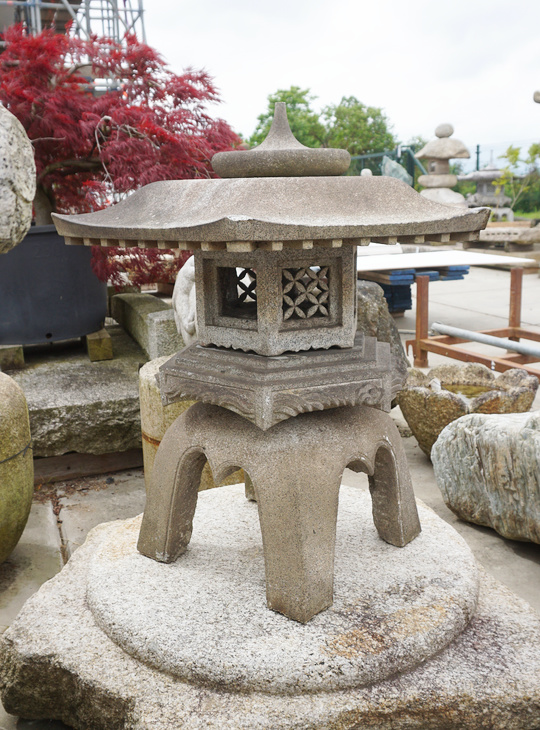 Kaku Yukimi Gata Ishidoro, Japanese Stone Lantern - YO01010431