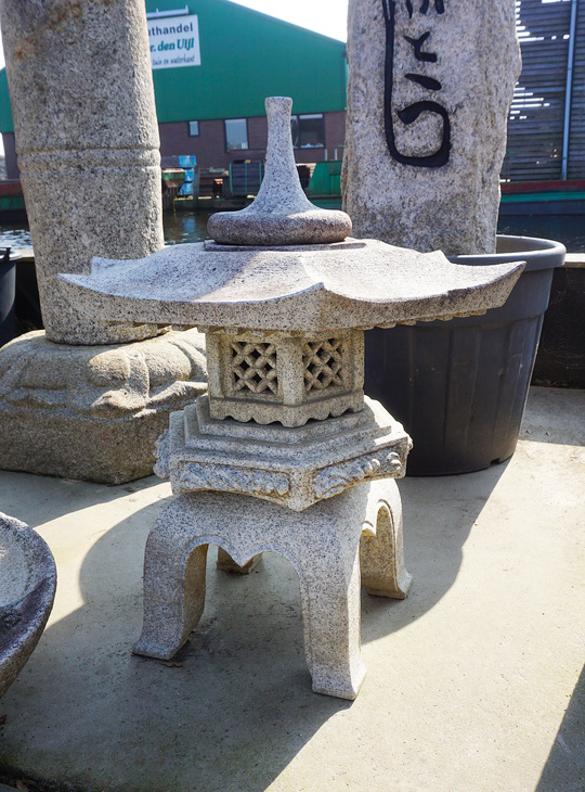 Buy Kaku Yukimi Gata Ishidoro, Japanese Stone Lantern for sale - YO01010522