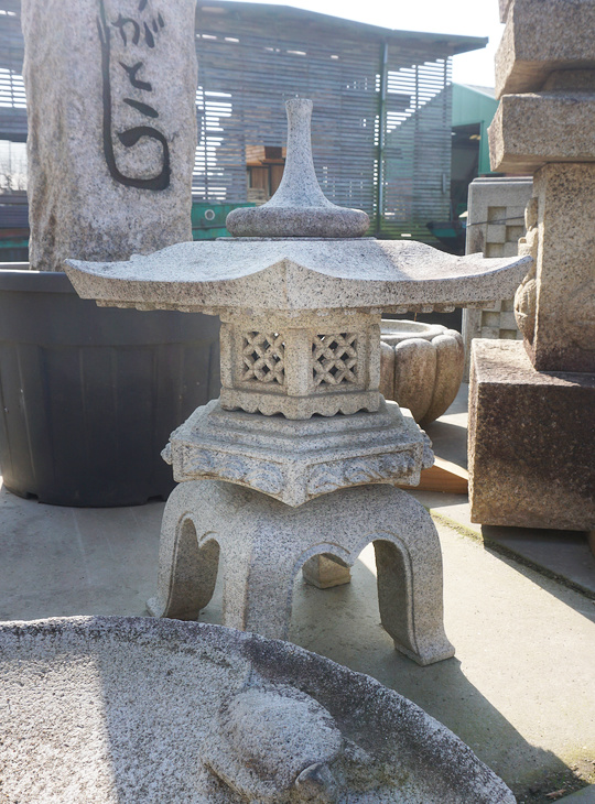 Kaku Yukimi Gata Ishidoro, Japanese Stone Lantern - YO01010522
