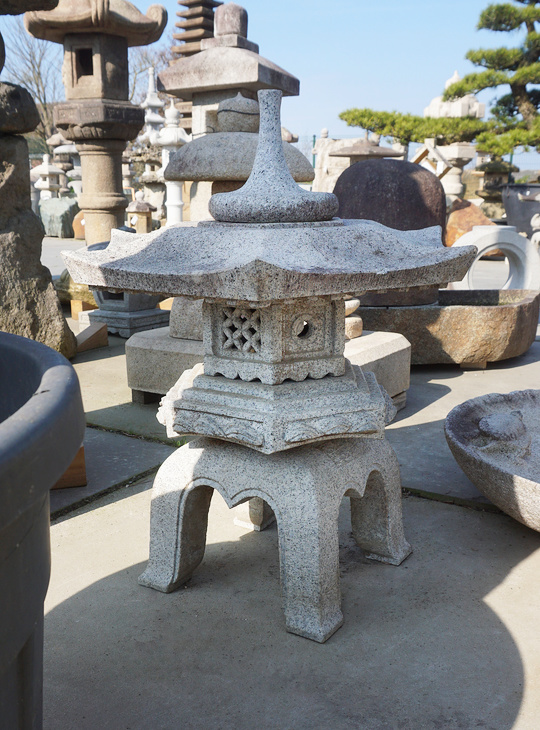Kaku Yukimi Gata Ishidoro, Japanese Stone Lantern - YO01010522