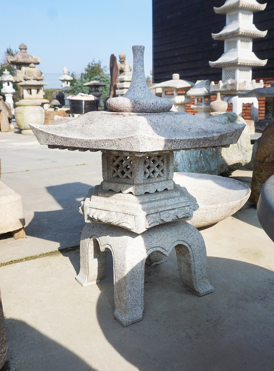 Kaku Yukimi Gata Ishidoro, Japanese Stone Lantern - YO01010522