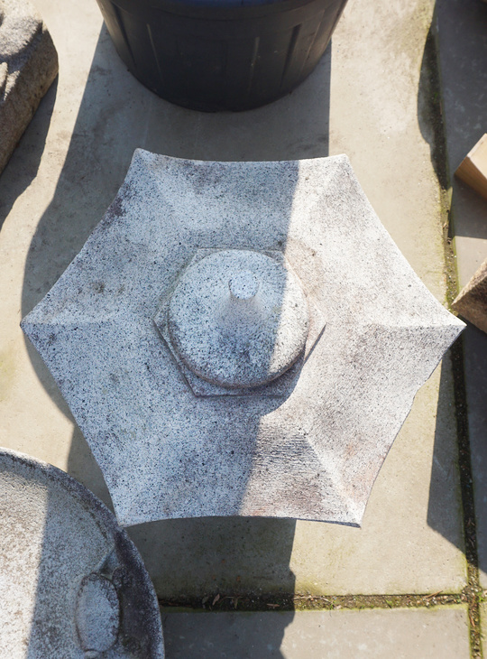 Kaku Yukimi Gata Ishidoro, Japanese Stone Lantern - YO01010522