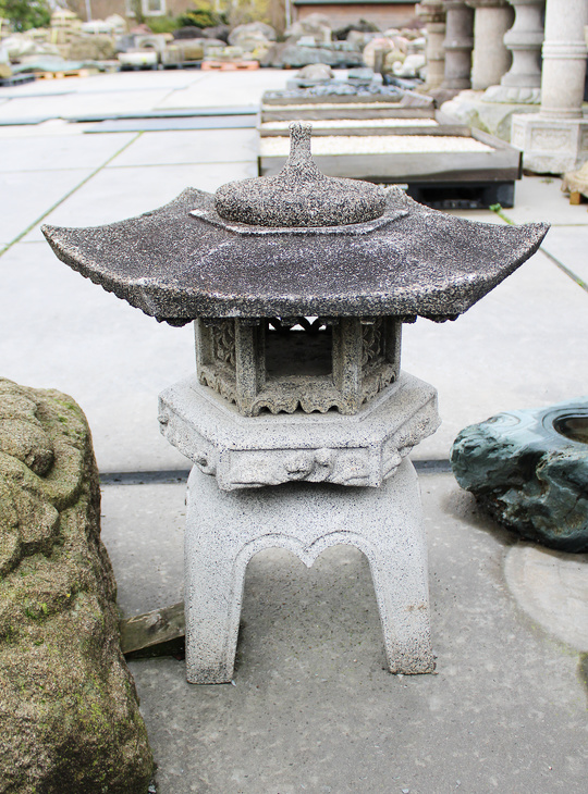 Kaku Yukimi Gata Ishidoro, Japanese Stone Lantern - YO01010569