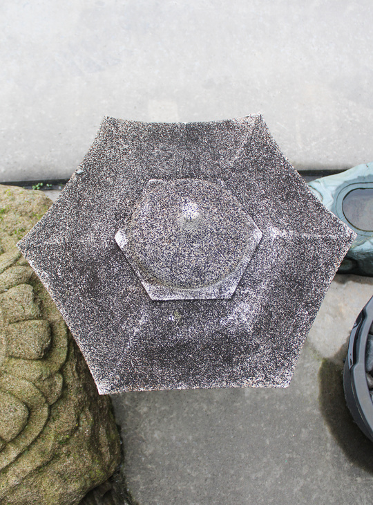 Kaku Yukimi Gata Ishidoro, Japanese Stone Lantern - YO01010569