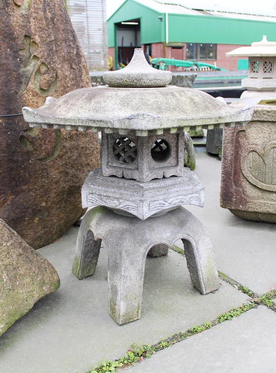 Kaku Yukimi Gata Ishidoro, Japanese Stone Lantern - YO01010589