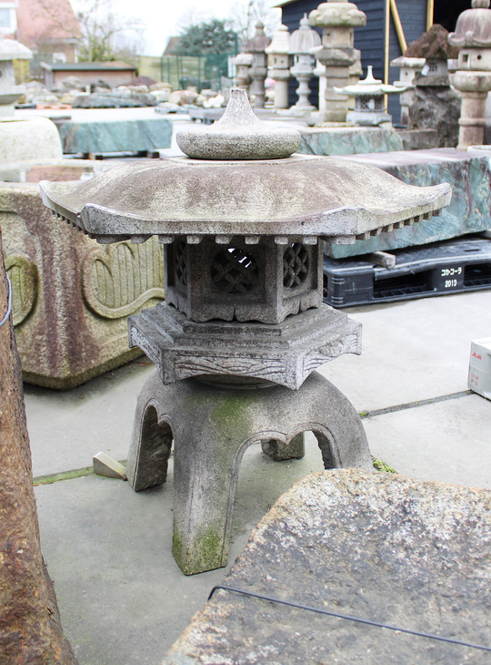 Kaku Yukimi Gata Ishidoro, Japanese Stone Lantern - YO01010589