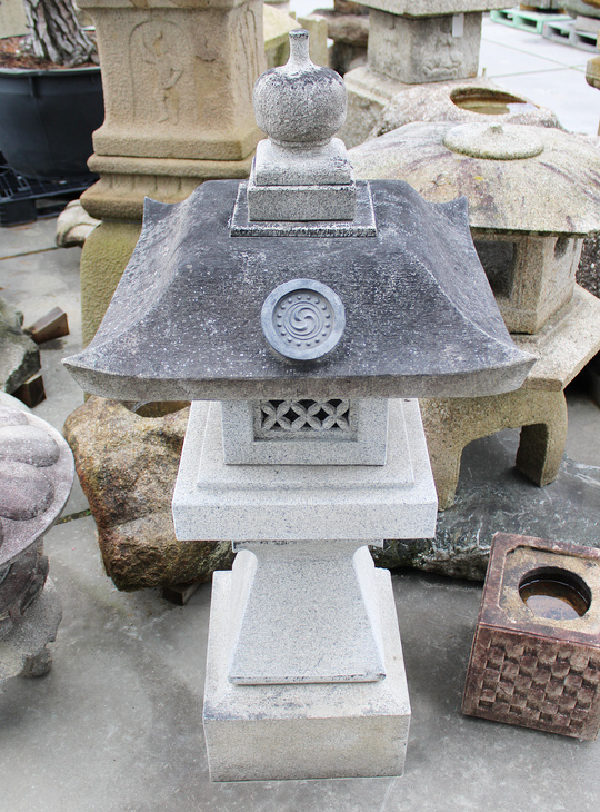 Kamimae Ishidoro, Japanese Stone Lantern - YO01010574