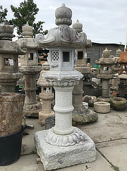 Buy Kasuga Gata Ishidōrō, Japanese Stone Lantern for sale - YO01010156