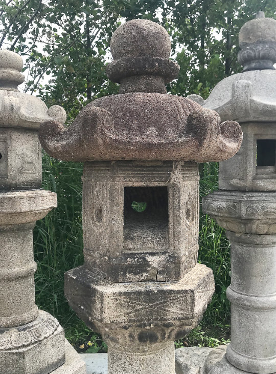 Kasuga Gata Ishidōrō, Japanese Stone Lantern - YO01010178