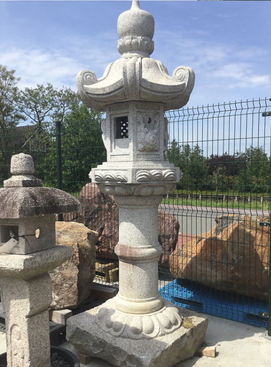 Kasuga Gata Ishidoro, Japanese Stone Lantern - YO01010204