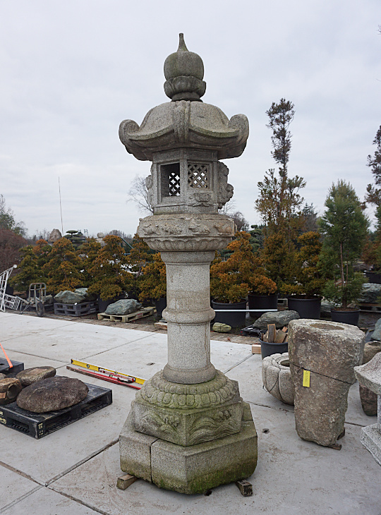 Kasuga Gata Ishidoro, Japanese Stone Lantern - YO01010235