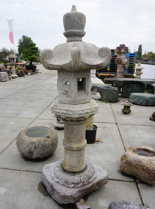 Kasuga Gata Ishidoro, Japanese Stone Lantern - YO01010328