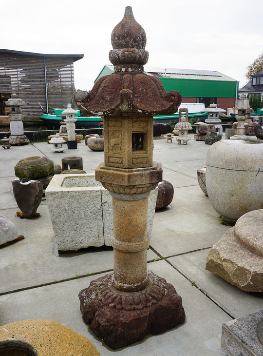 Kasuga Gata Ishidoro, Japanese Stone Lantern - YO01010337