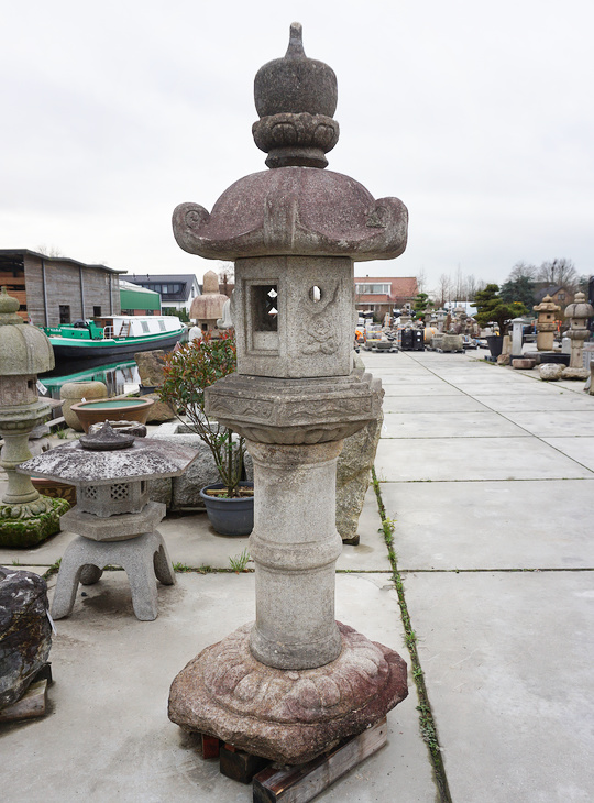 Kasuga Gata Ishidoro, Japanese Stone Lantern - YO01010360