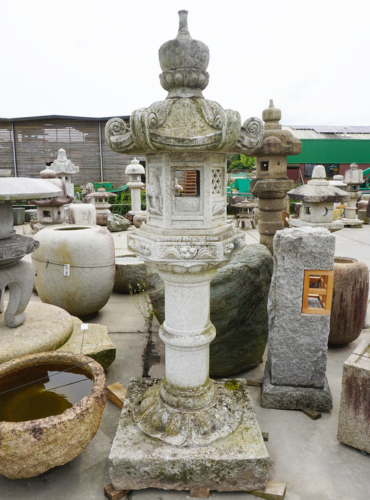 Kasuga Gata Ishidoro, Japanese Stone Lantern - YO01010388