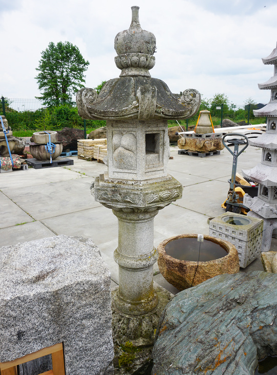 Kasuga Gata Ishidoro, Japanese Stone Lantern - YO01010388