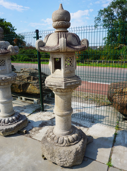 Kasuga Gata Ishidoro, Japanese Stone Lantern - YO01010443