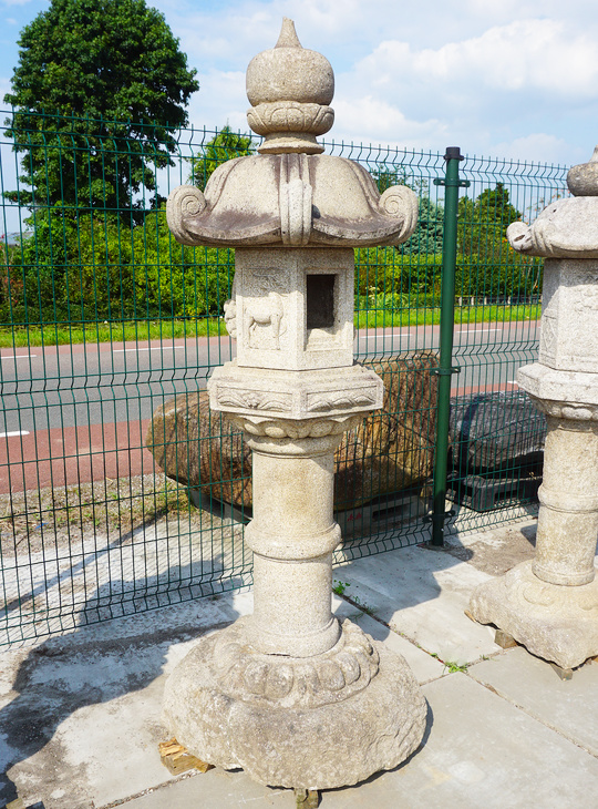 Kasuga Gata Ishidoro, Japanese Stone Lantern - YO01010443