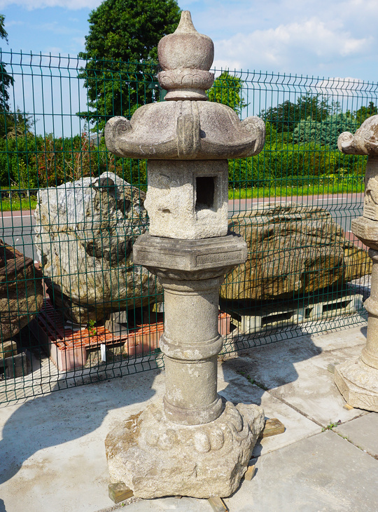 Kasuga Gata Ishidoro, Japanese Stone Lantern - YO01010446