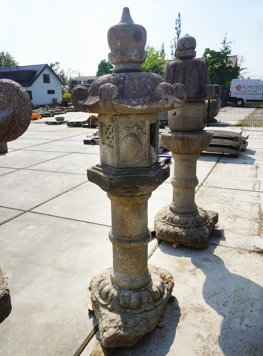 Kasuga Gata Ishidoro, Japanese Stone Lantern - YO01010446