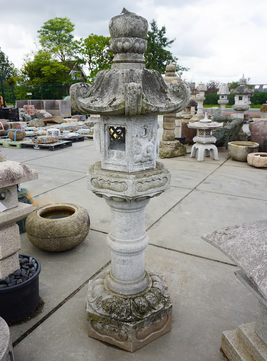 Kasuga Gata Ishidoro, Japanese Stone Lantern - YO01010458