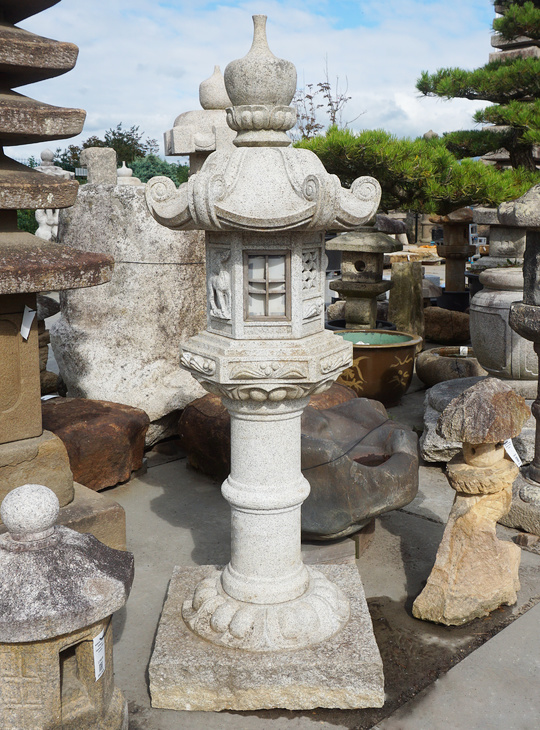 Kasuga Gata Ishidoro, Japanese Stone Lantern - YO01010460