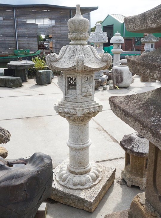 Kasuga Gata Ishidoro, Japanese Stone Lantern - YO01010460