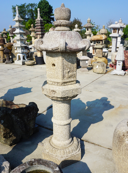 Kasuga Gata Ishidoro, Japanese Stone Lantern - YO01010472